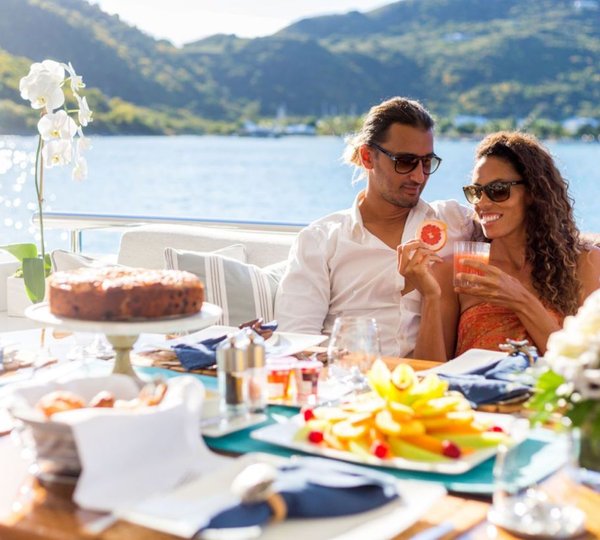 Alfresco Breakfast Set Up