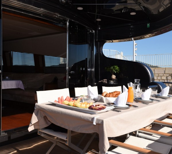 Alfresco Dining Area