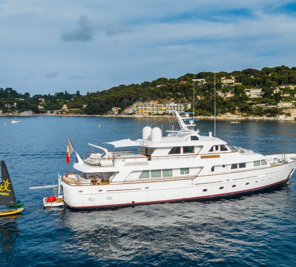 Classic Yacht CORNELIA