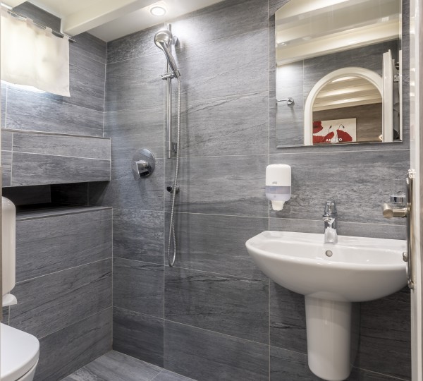 Double Cabin For Guests - Ensuite