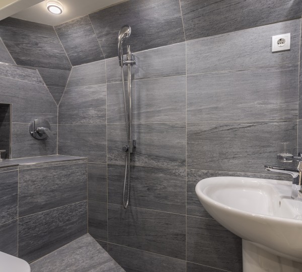 Double Cabin For Guests Ensuite Detail