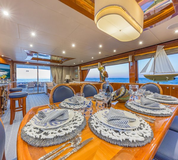 Elegant Dining Set Up