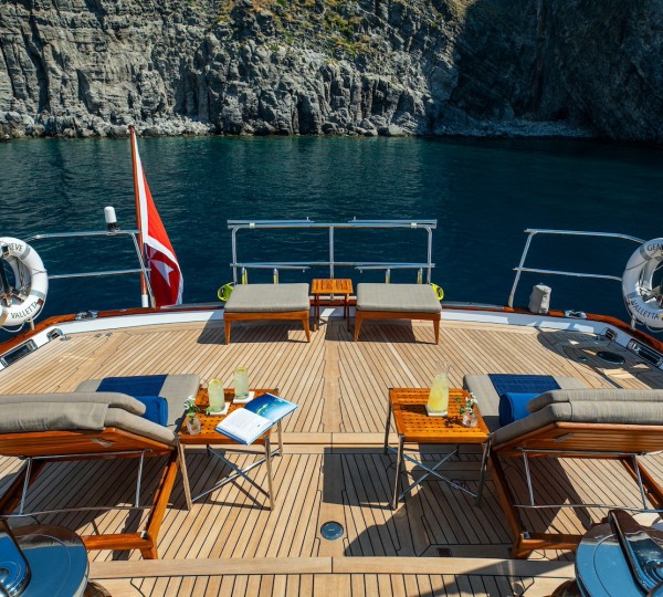 Exterior ©YachtShot