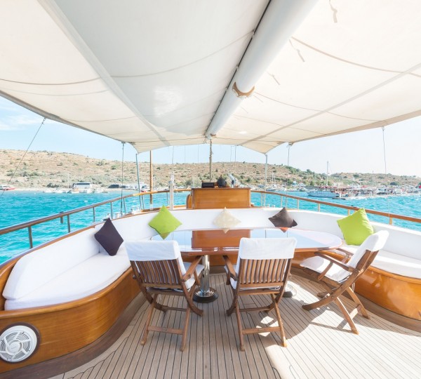 Exterior Dining Area