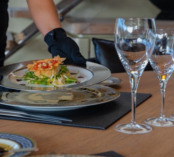 Fine Dining On Board