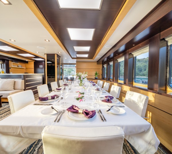 Formal Dining Table Set Up