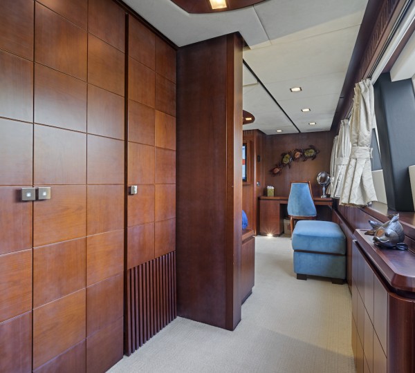 Master Cabin - Storage