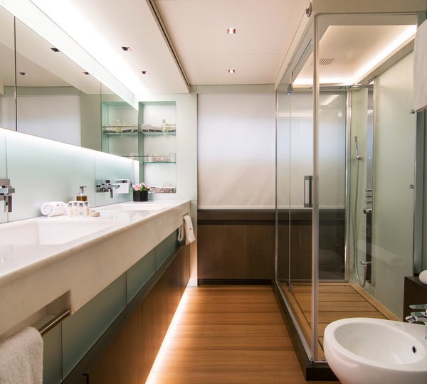 Master Ensuite Bathroom