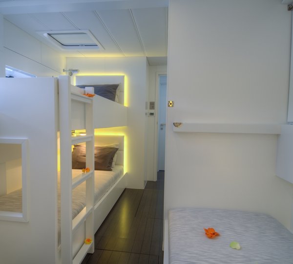 Sailing catamaran levante guest cabin