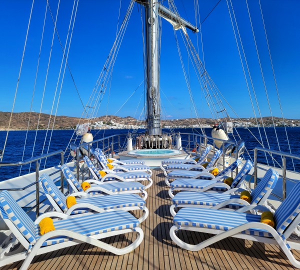 Sun Deck - Photo Aarne Pyulze