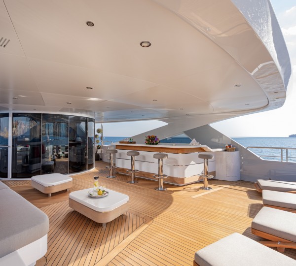 Sun Deck Bar And Seating Area
