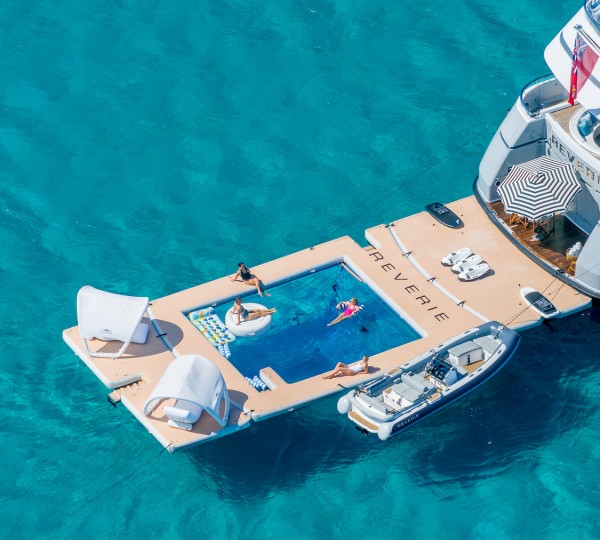 Superyacht REVERIE - Jellyfish Pool