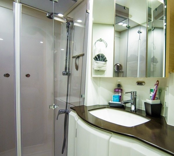 The 18m Yacht LADY KATLO