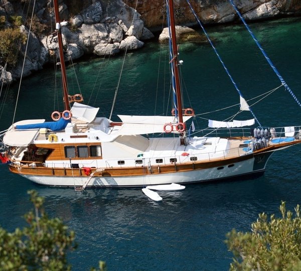 The 21m Yacht SERENITY 70