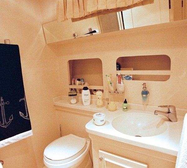 The 21m Yacht SERENITY 70