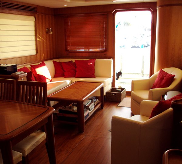 The 22m Yacht SILVER FOX