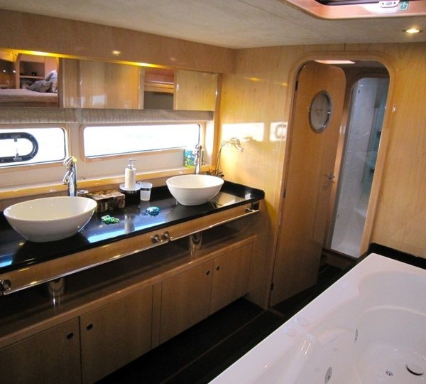 The 23m Yacht CATTITUDE