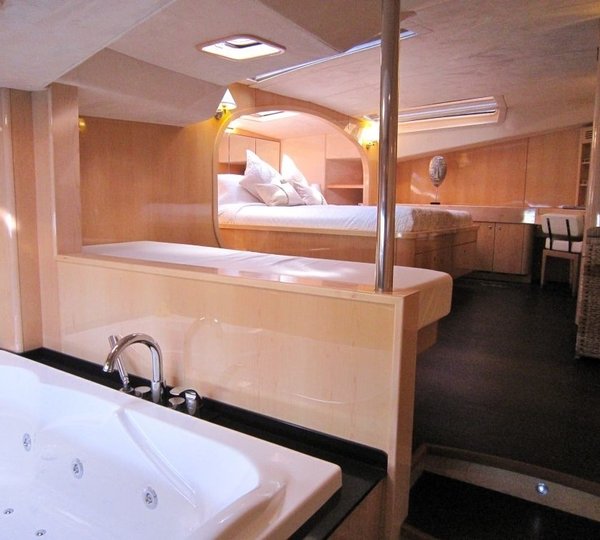 The 23m Yacht CATTITUDE