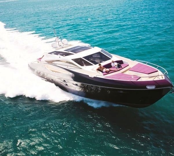 The 24m Yacht HIP NAUTIST