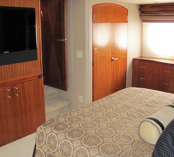 The 24m Yacht ISLAND COWBOY