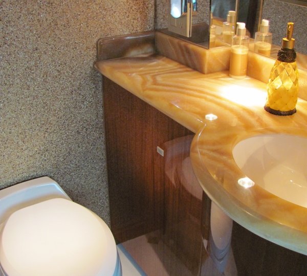 The 24m Yacht ISLAND COWBOY