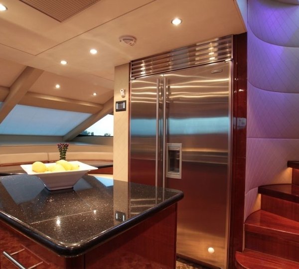 The 24m Yacht ISLAND COWBOY