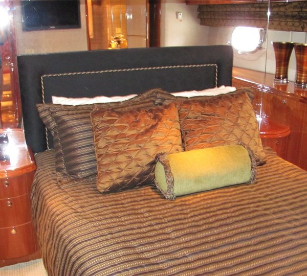 The 24m Yacht ISLAND COWBOY