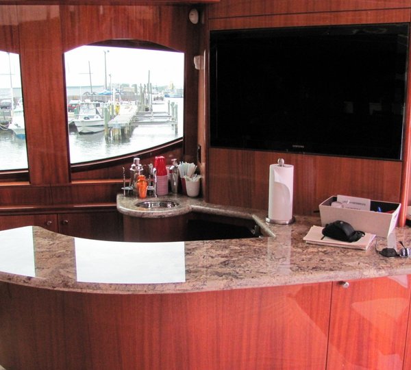 The 24m Yacht ISLAND COWBOY