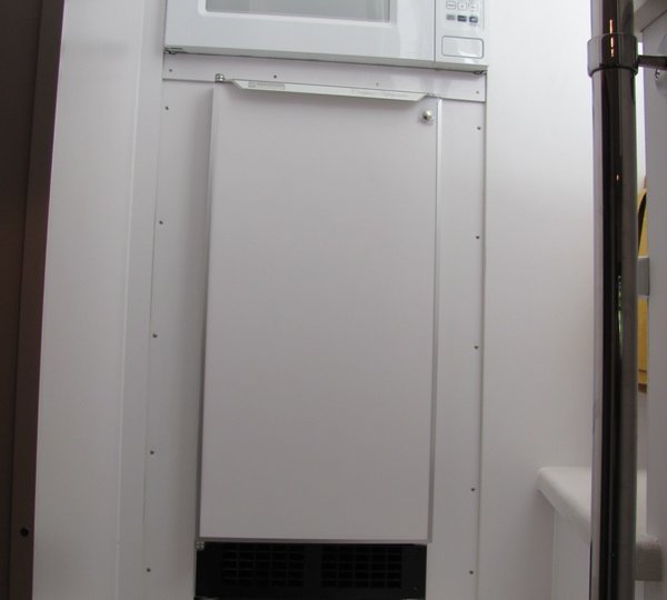 The 24m Yacht ISLAND COWBOY