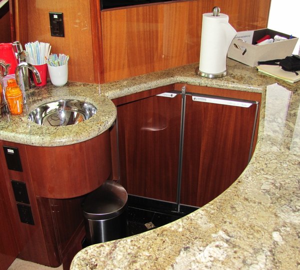 The 24m Yacht ISLAND COWBOY