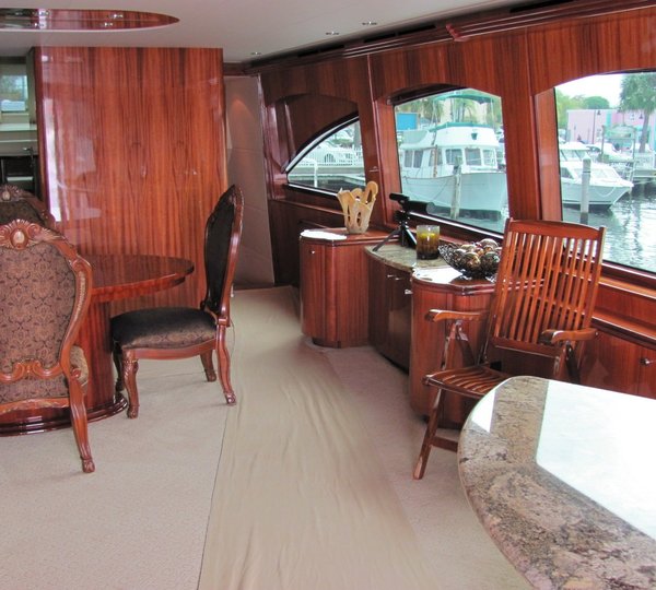 The 24m Yacht ISLAND COWBOY