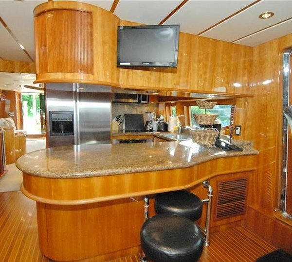 The 25m Yacht ACQUAVIVA