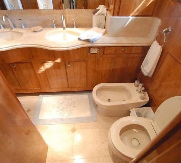 The 25m Yacht ACQUAVIVA