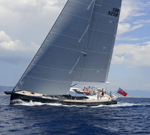 The 25m Yacht REINA