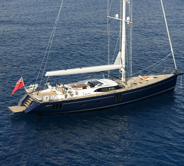 The 25m Yacht REINA