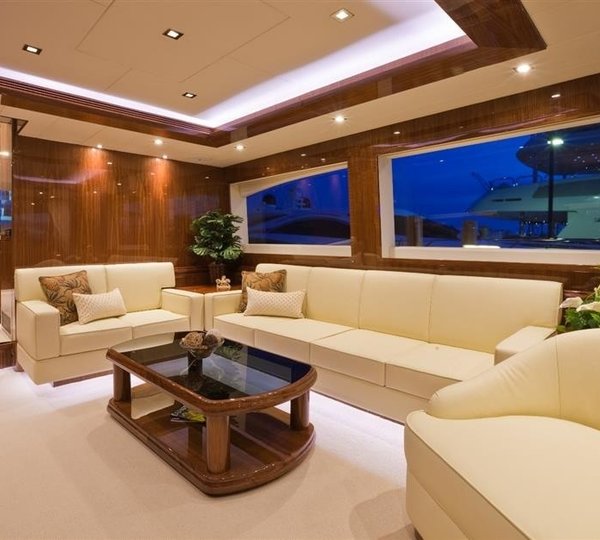 The 25m Yacht WILD DUCK