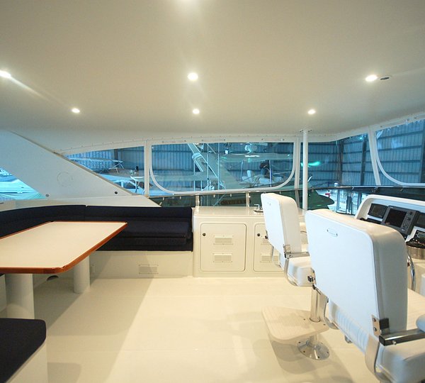 The 26m Yacht DIVIDEND