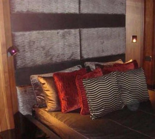 The 26m Yacht SKYFALL