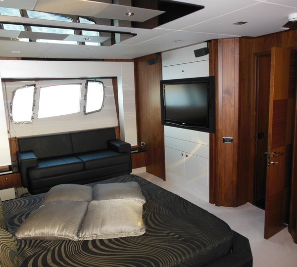 The 26m Yacht SKYFALL