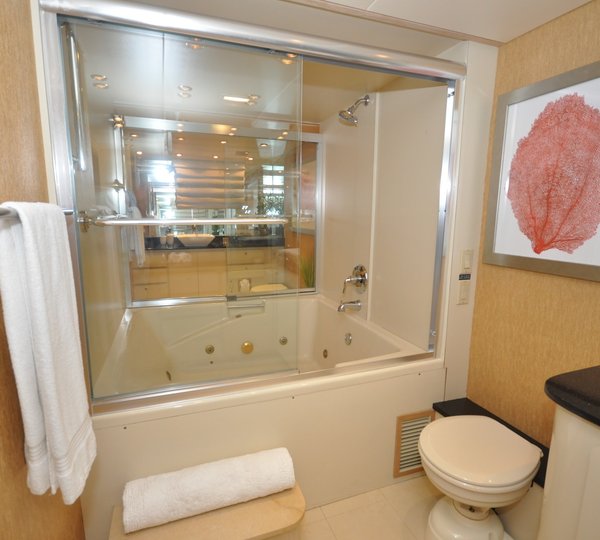 The 28m Yacht GOLDEN GIRL