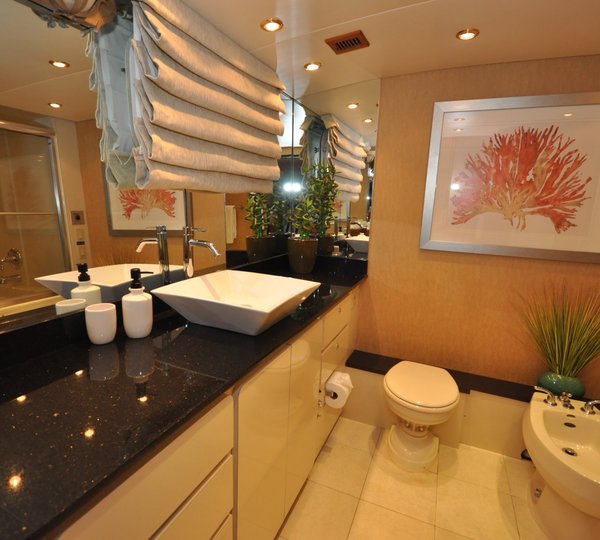 The 28m Yacht GOLDEN GIRL