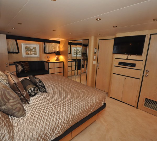 The 28m Yacht GOLDEN GIRL