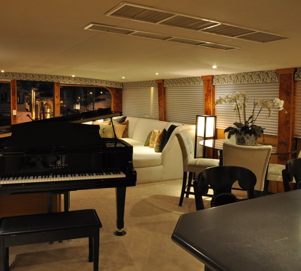 The 28m Yacht GOLDEN GIRL