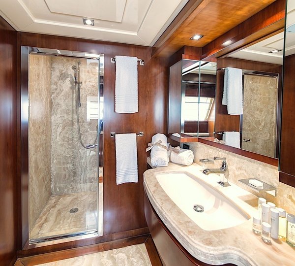 The 29m Yacht ANNE MARIE