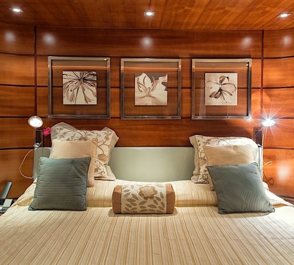 The 29m Yacht ANNE MARIE