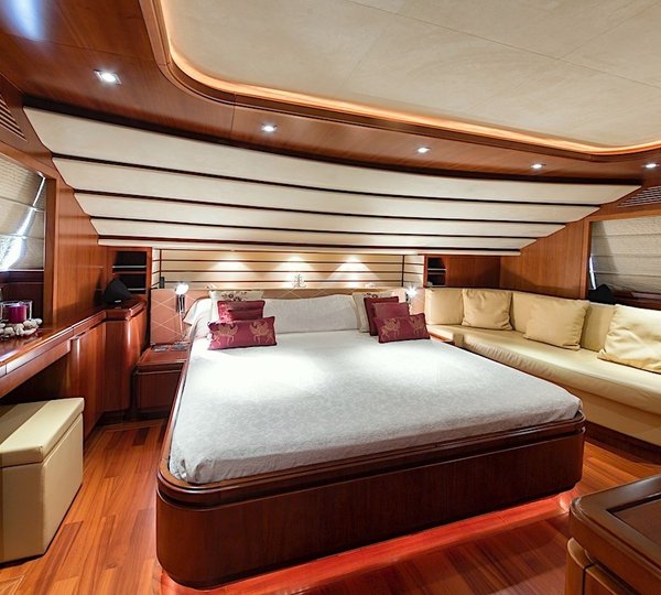 The 29m Yacht ANNE MARIE