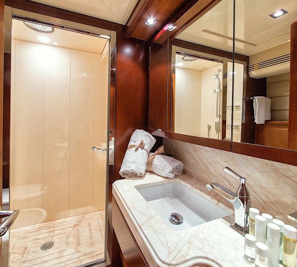 The 29m Yacht ANNE MARIE