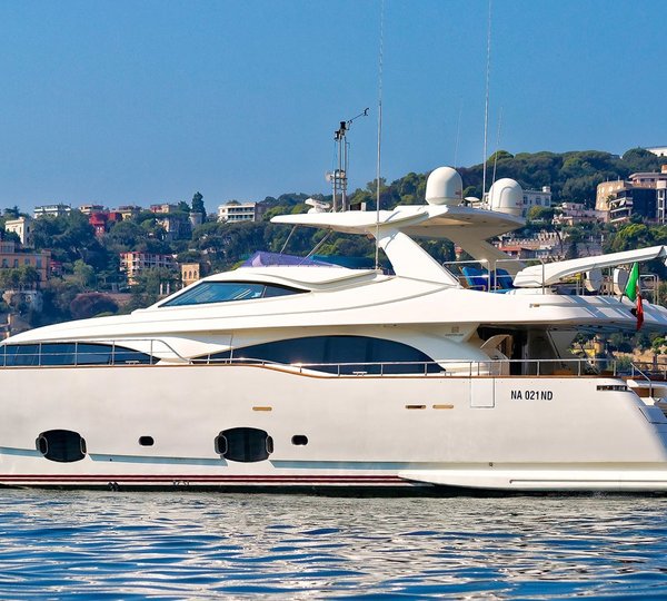 The 29m Yacht ANNE MARIE