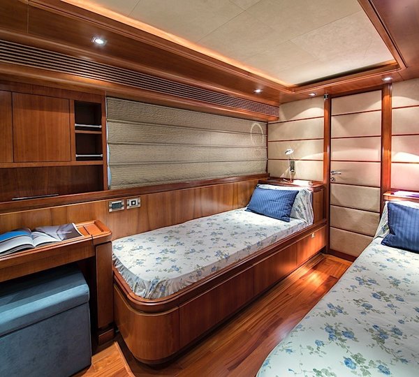 The 29m Yacht ANNE MARIE