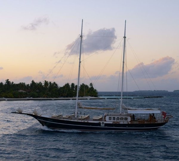 The 29m Yacht DREAM VOYAGER